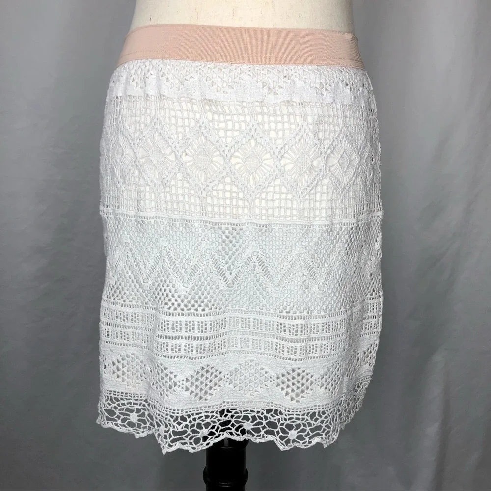 American Eagle Outfitters crochet lace mini skirt elastic waist exposed zipper 4